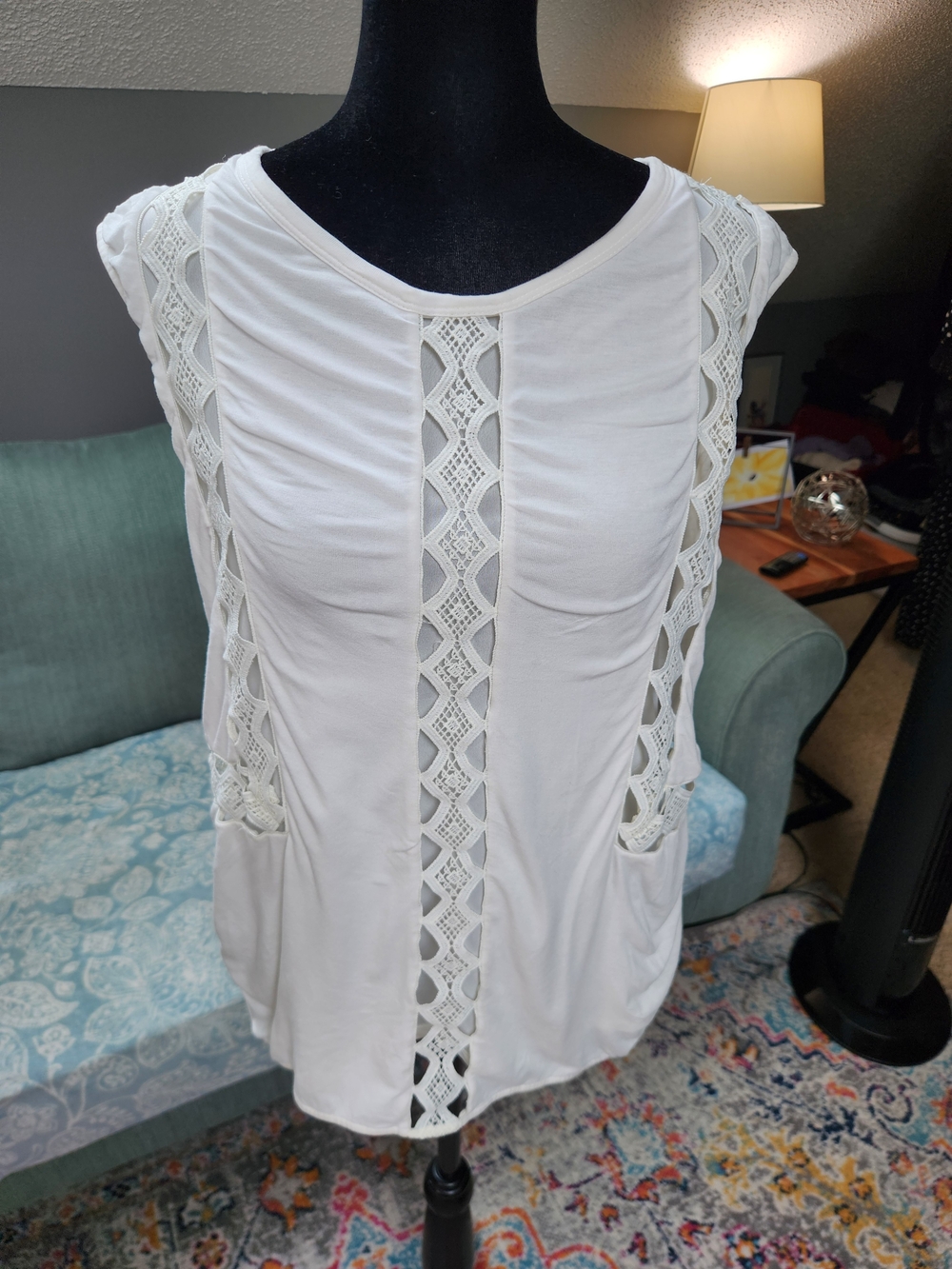 Ann Taylor White Lace-Insert Sleeveless Tank Small Good Condition